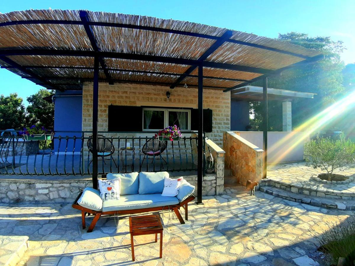 Relaxing Dalmatian House In Village Ljubitovica Extérieur photo