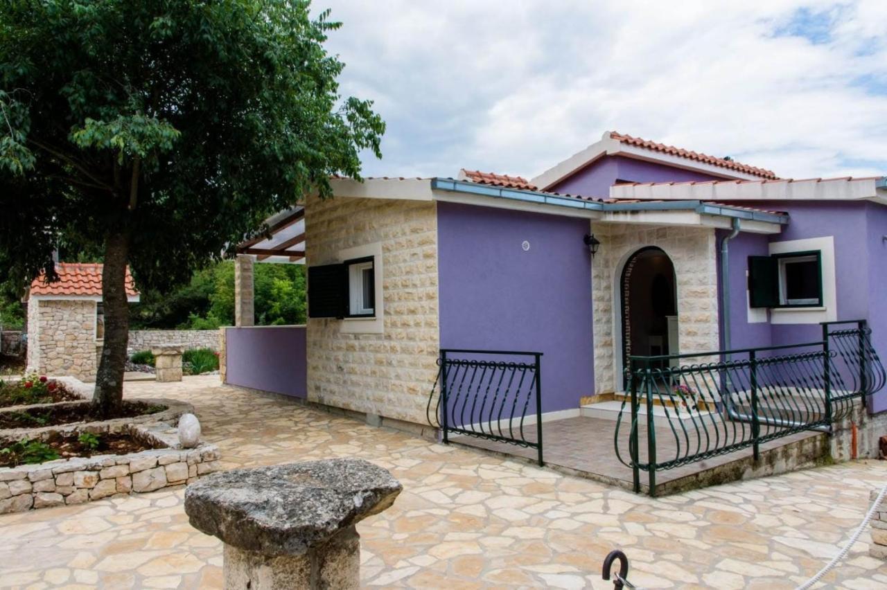 Relaxing Dalmatian House In Village Ljubitovica Extérieur photo