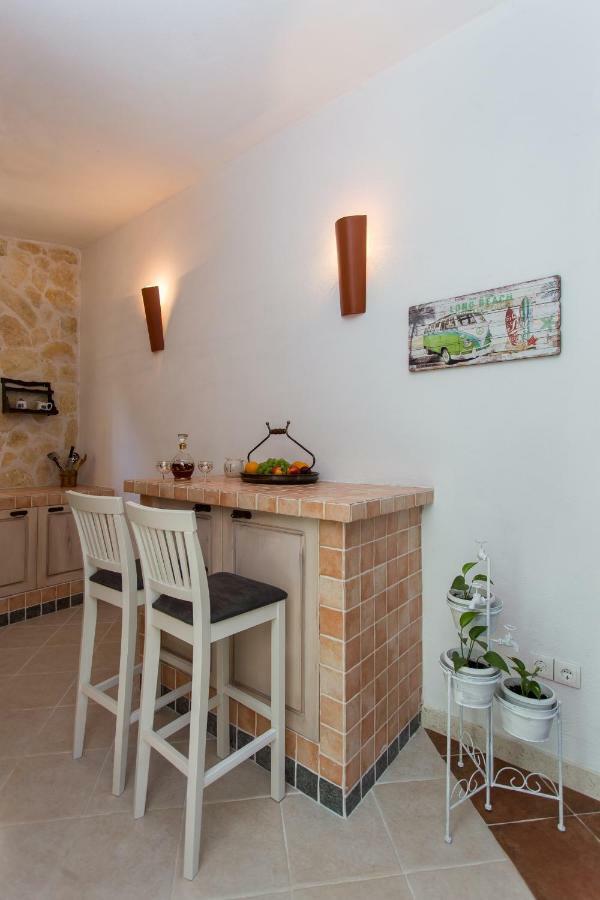Relaxing Dalmatian House In Village Ljubitovica Extérieur photo